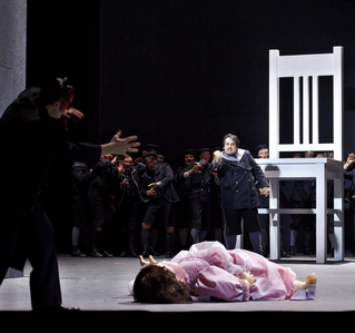 Staatsoper Bühne